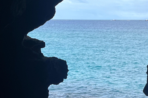 Tánger: Excursión al atardecer con té, paseo en camello y Cuevas de Hércules