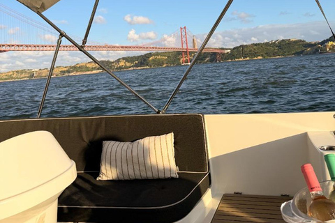 Lisbon Sunset Luxury Boat Vibes with Drinks & Pizza Lisbon Luxury Cozy Cruise with Drinks & Pizza
