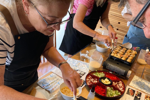 Nagoya: Let's have fun making the very popular takoyaki!