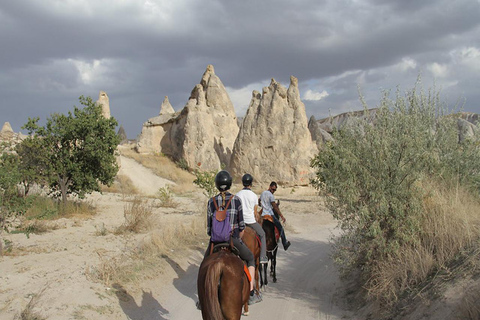 Göreme | Cappadocia Tour a cavalloEquitazione della nuova stagione 2 ore