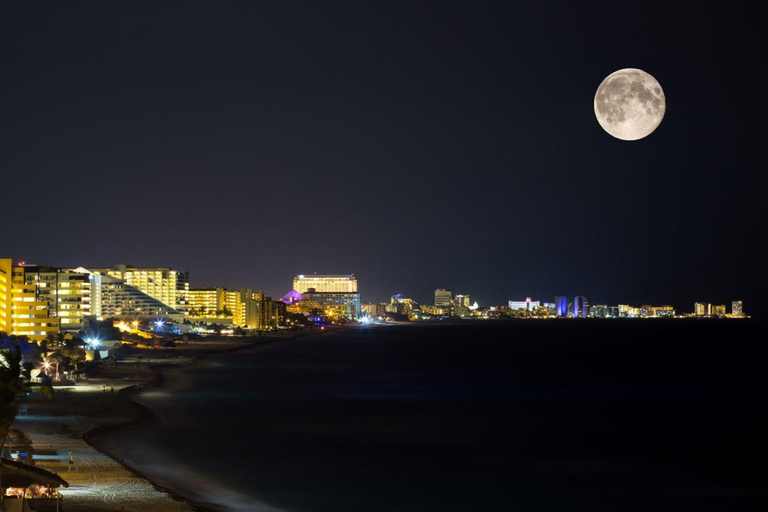 Cancún by Night: Scenic Drive Through Hotel Zone & Downtown