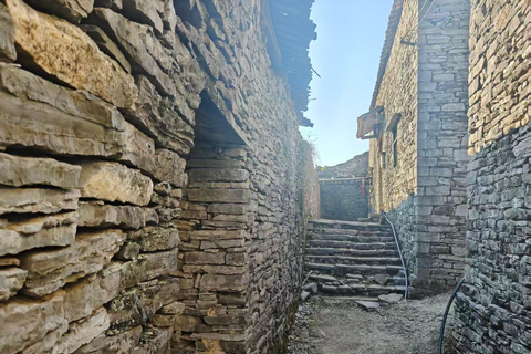 Guilin: Li River Cruise, Yangshuo, and Stone City Tour