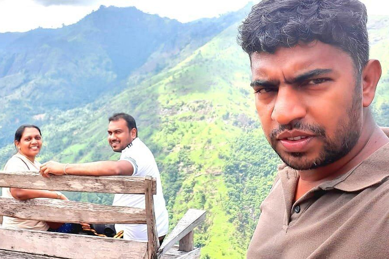 Ella: Full Day 6Highlights Tour by Tuk-Tuk