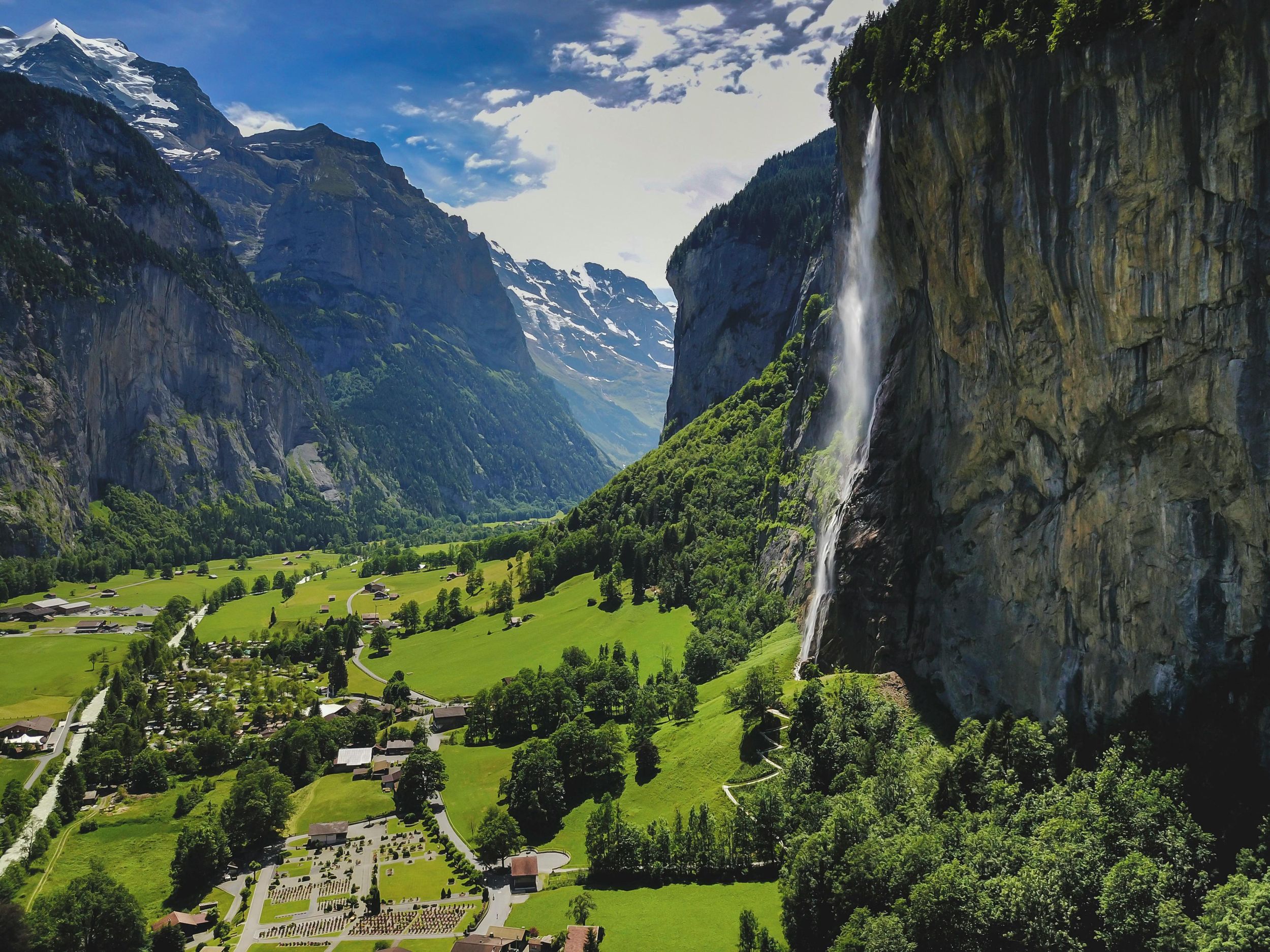 Interlaken: Lauterbrunnen + Trümmelbach-Wasserfall-Tour