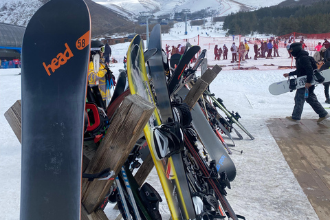 埃里温：迈勒滑雪度假村和修道院私人一日旅行