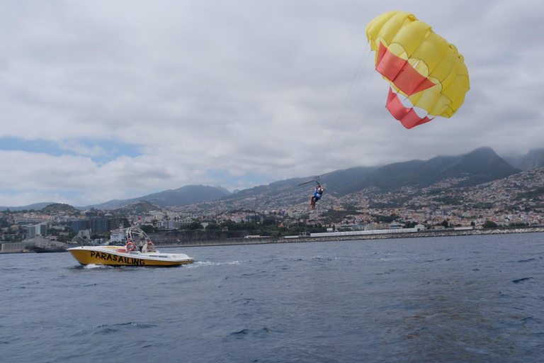 Funchal: Parasailing tour