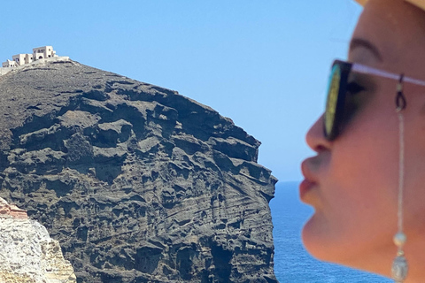 Santorini: Private Jeep Tour to Island Highlights