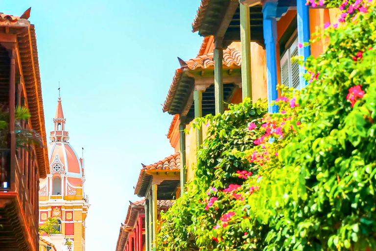 Cartagena: tour a piedi guidato della città vecchia con cibo e bevande