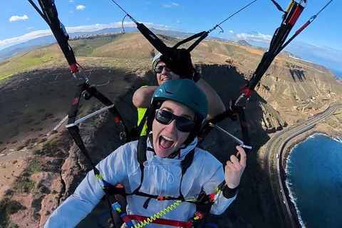 Gran Canaria: Paragliding hands on experience with pilot