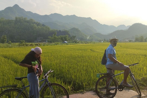 Von Hanoi aus: Mai Chau Tagestour mit Mittagessen und Fahrradtour