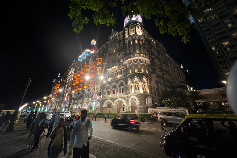 Visita a Mumbai à luz da noite e aos locais históricosTour noturno particular em Mumbai