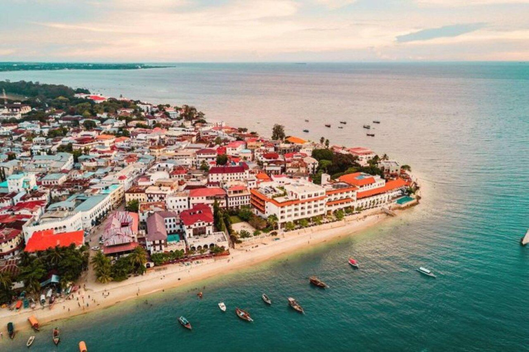 Zanzibar: Stone town, Slave Market, souvenir & Spice Market Stone town guided walking tour