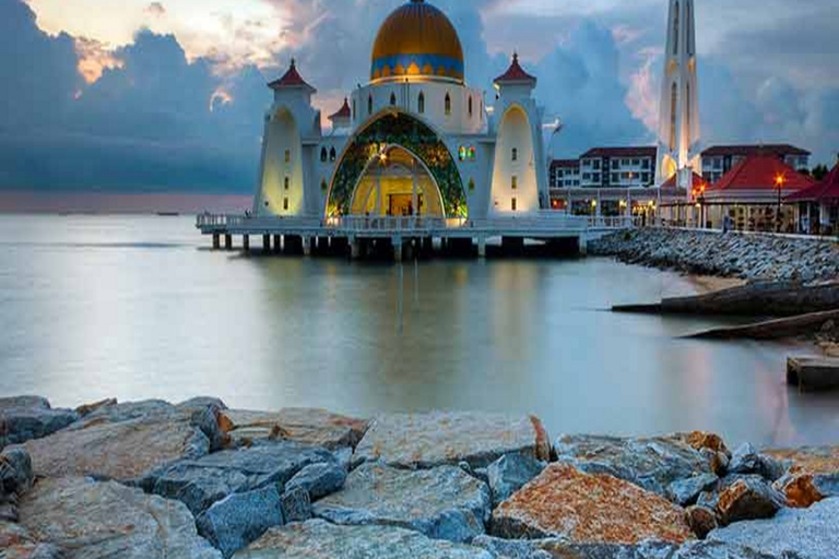 Malacca: Private Full-Day City Tour with Entry Ticket