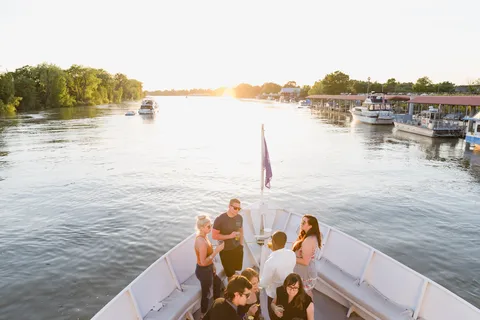 Sacramento: City Cruises River Cruise with History Guide