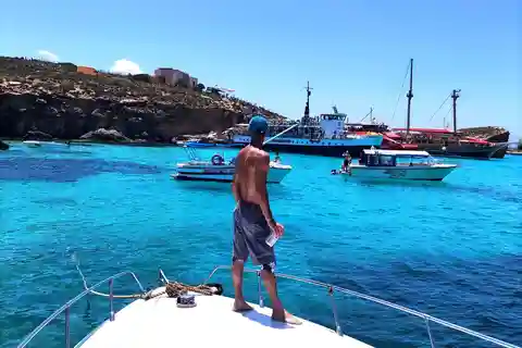 Gozo/Mellieha: Comino, Blue & Crystal Lagoon Half-Day Cruise