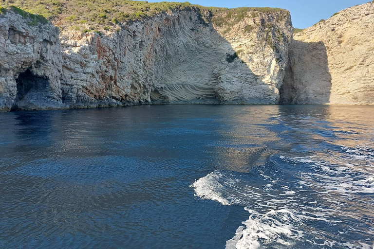 Tour in barca a Paleokastritsa