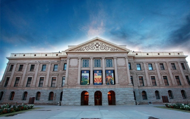 Private 4 Hour City Highlights Tour from Scottsdale