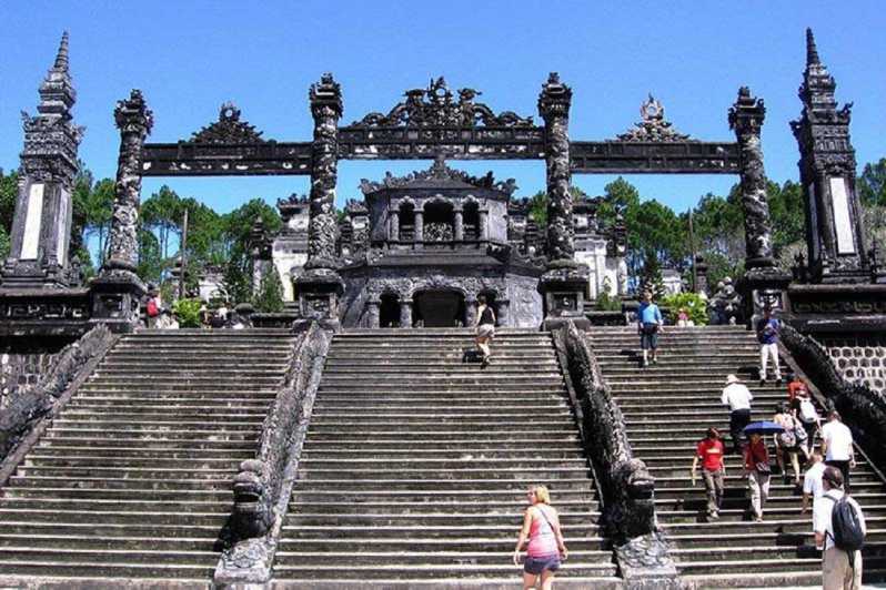 Hue City Motorbike Tour to Countryside, Pagoda & Royal Tombs