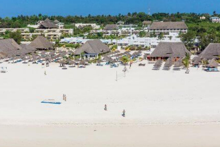 ZANZIBAR: Las Jozani, jaskinia Salaam, The Rock i Blue LagoonWYCIECZKA PRYWATNA BEZ ODBIORU Z HOTELU I TRANSPORTU POWROTNEGO