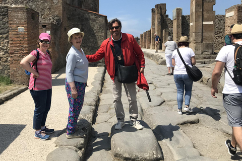 Full-day from Naples: Pompeii & Vesuvius with Italian Lunch