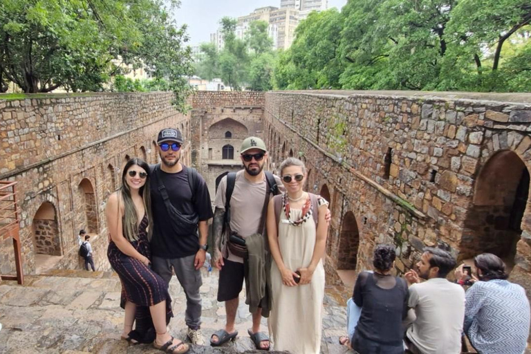 Visite guidée d'une jounée des monuments de Delhi avec guide et transferts