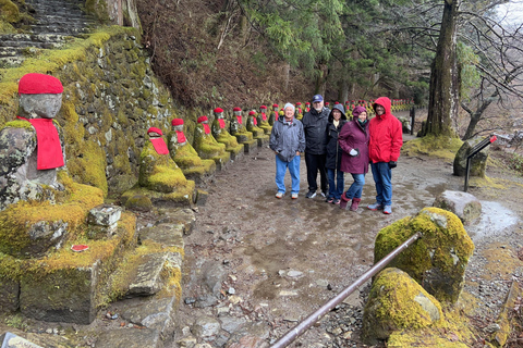 Tour privato di Nikko da e per Tokyo fino a 12 ospitiTour privato di Nikko da e per Tokyo fino a 12 persone