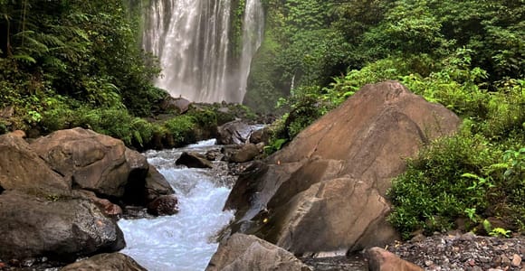 Lombok: Tiu Kelep Waterfall Tour and Sembalun Agro Tourism
