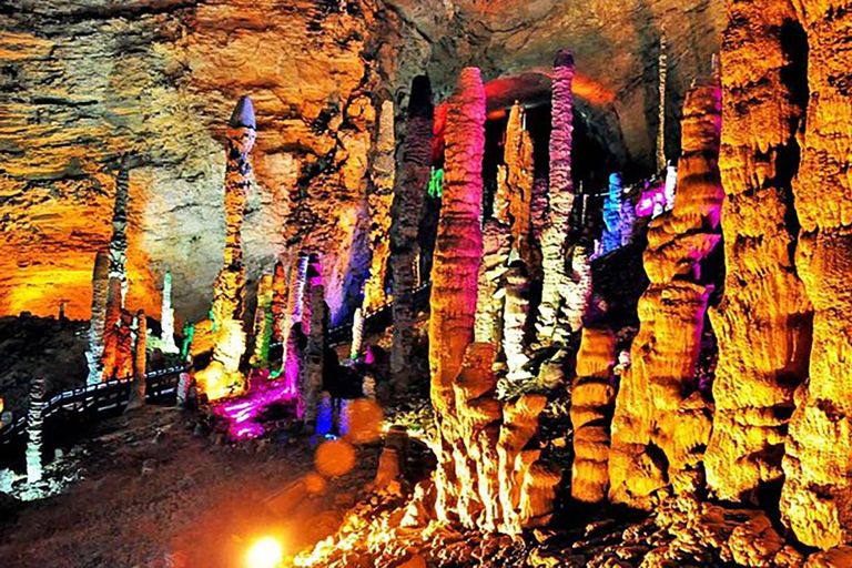 تشانغجياجيه: جولة خاصة مع جسر زجاجي وركوب قارب