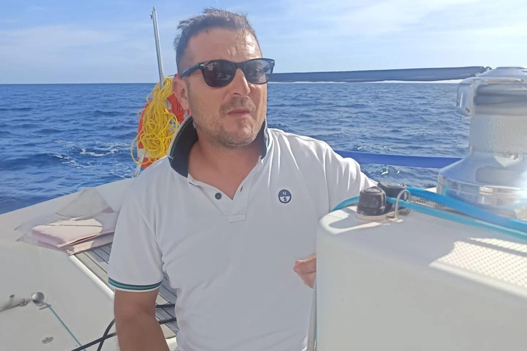 Cagliari: Sailboat tour with aperitif around the Devil's Saddle Devil's Saddle: 3-hour sailing tour, aperitif around the Saddle