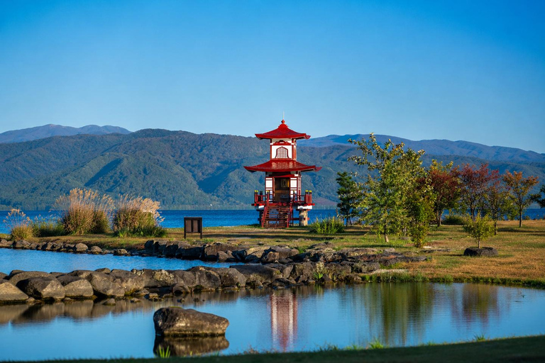 Sapporo: Private Summer Getaway to Lake Shikotsu & Lake Toya Shikotsu, Toya & Noboribetsu | Up to 9 Guests