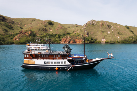 3D2N Komodo Social & Community Sailing Experience