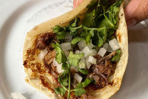 CDMX: Ruta nocturna de tacos y mezcal