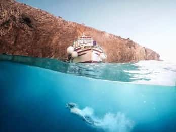 3,5h Bahías Salvajes: Nado y Snorkel con el Capitán Bobo (Público)