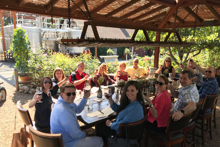 Sonoma Valley: Guided Winery Tour with Picnic Lunch