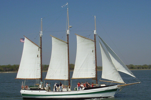 Charleston: Sunset Schooner Pride Harbor Cruise