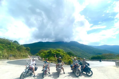 Hai Van Pass Motorbike Tour from Hoi An or Da Nang