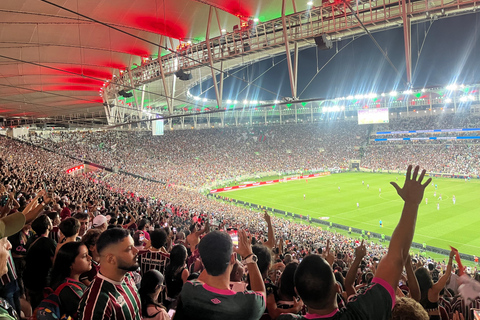Rio de Janeiro: Biglietto e bevanda per la partita allo stadio Maracanã