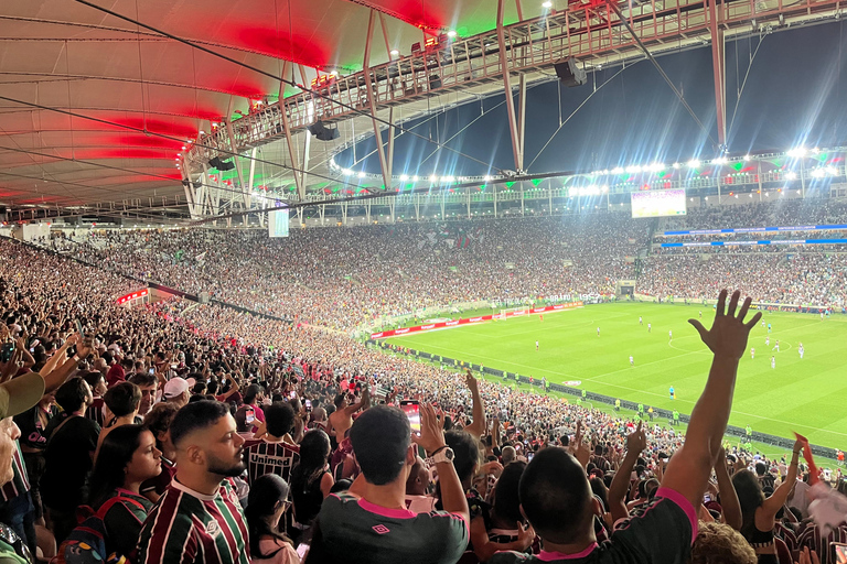 Rio de Janeiro: Biglietto e bevanda per la partita allo stadio Maracanã