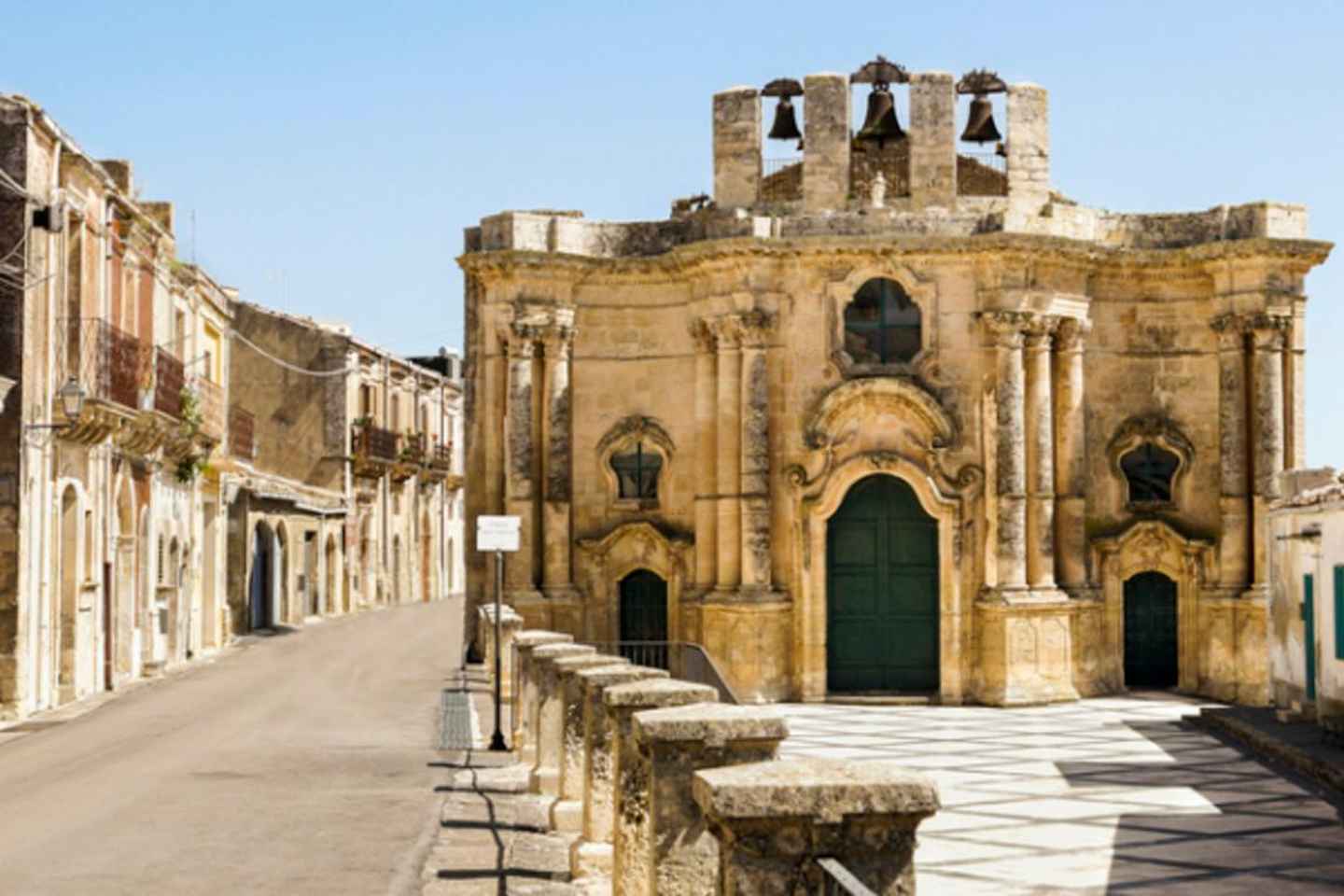 시라쿠사에서 팔라촐로, 부세미, 부케리까지 자동차/미니밴 투어