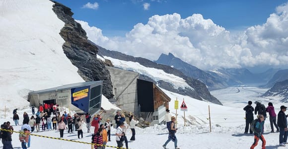 Jungfraujoch: Top of Europe Private Tour with a Luxury Van