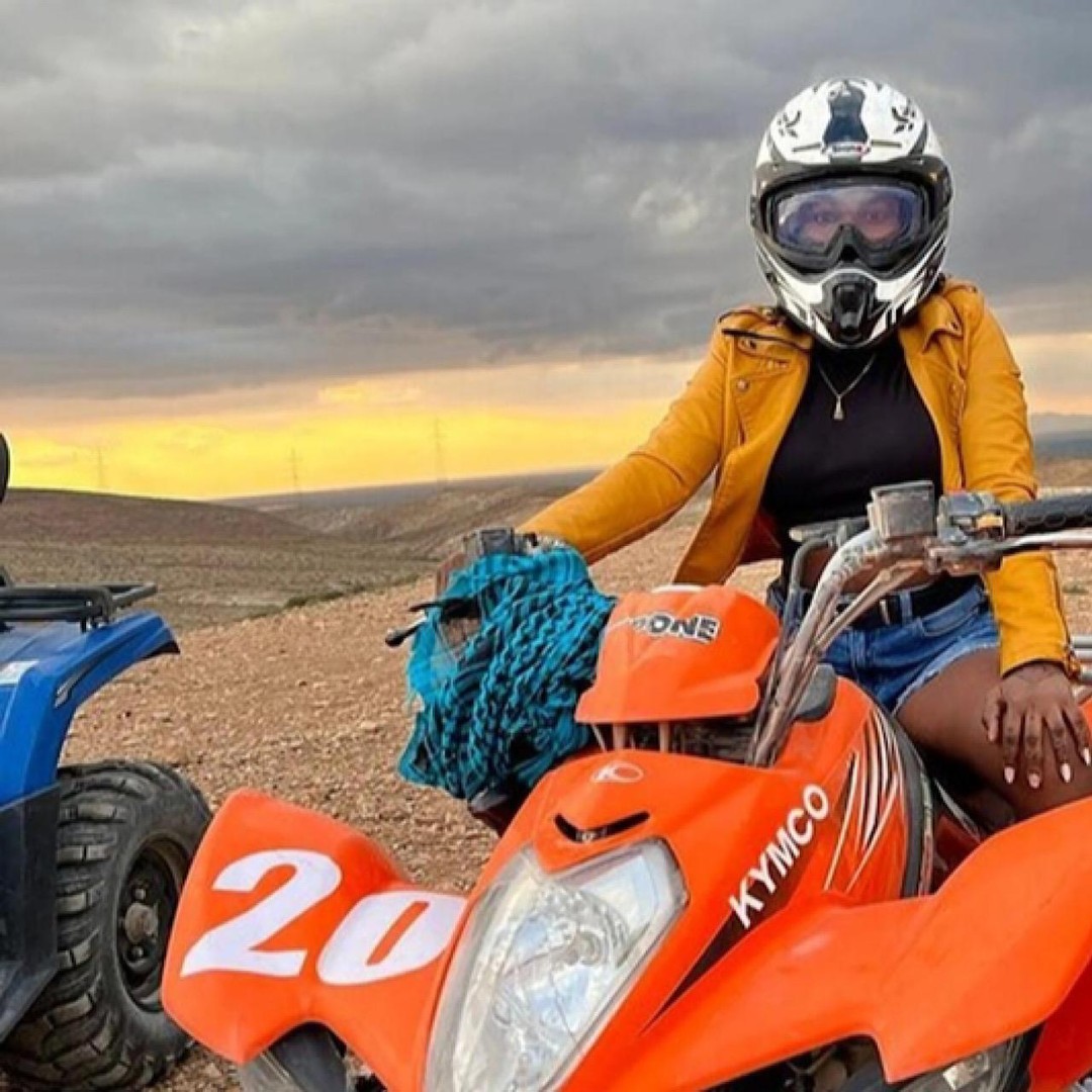 Marrakech : quad dans le désert d'Agafay, chameau, dîner et spectacle - quad