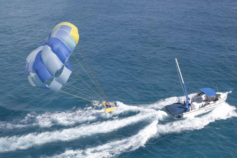 Cancun: Parasailing, Speedboat & Snorkeling Cancun: Parasailing Option