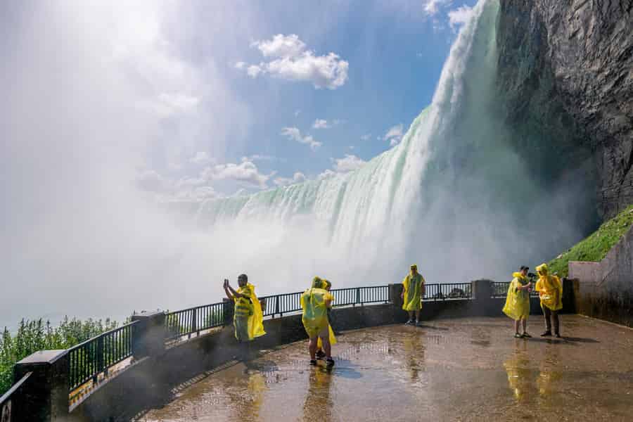 Niagarafälle: Skylon Tower & Journey Behind the Falls Tour. Foto: GetYourGuide Niagarafälle: Skylon Tower & Journey Behind the Falls Tour. Foto: GetYourGuide