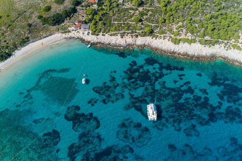 5 islands Private Boat Tour:Blue Cave,Hvar&Pakleni islands