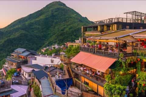 From Taipei: Yehliu, Shifen, Houtong & Jiufen One-Day Tour - Image 3