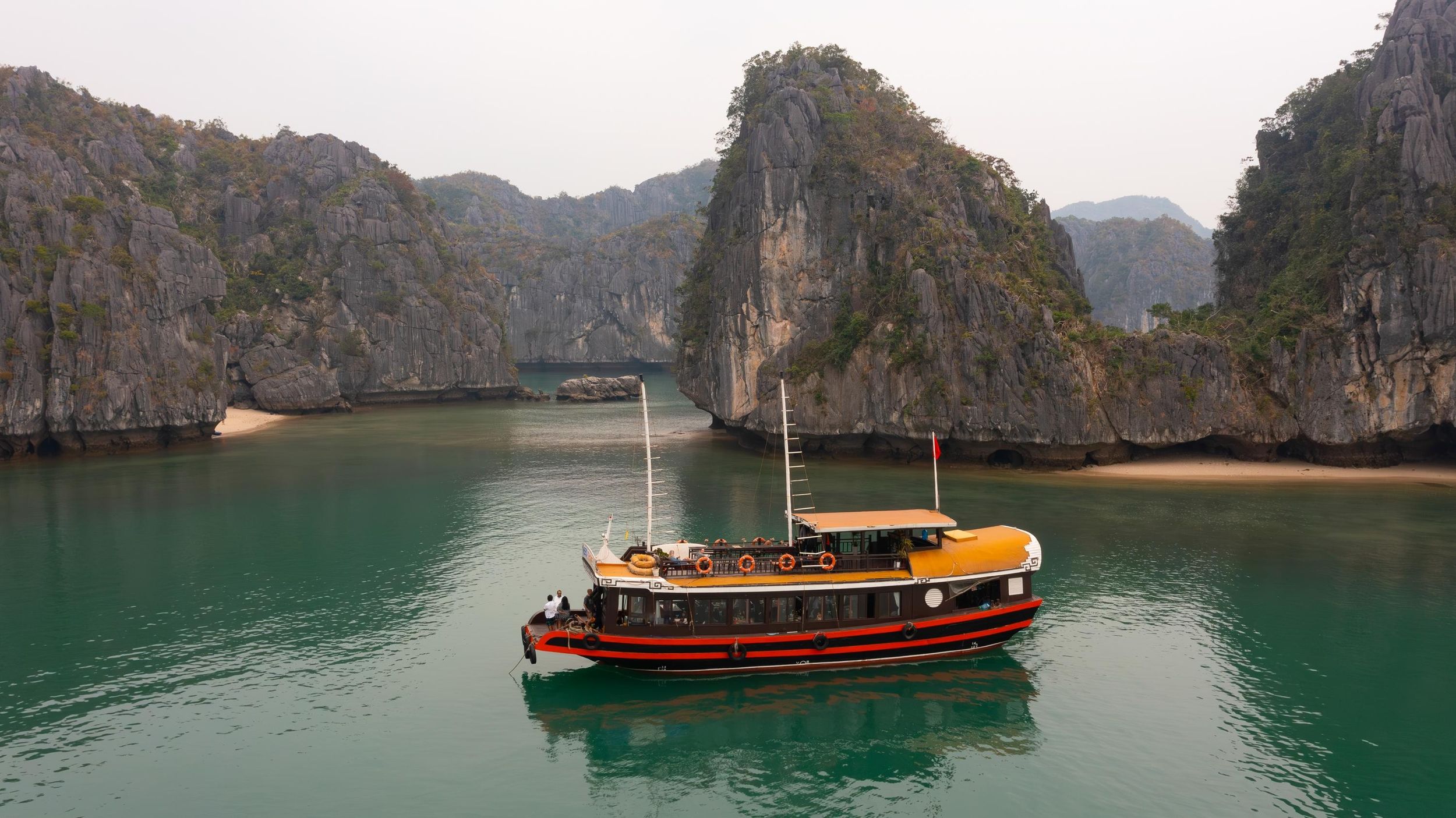 Hanoi/Cat Ba: Ganztägige Bootstour in der Lan Ha Bay