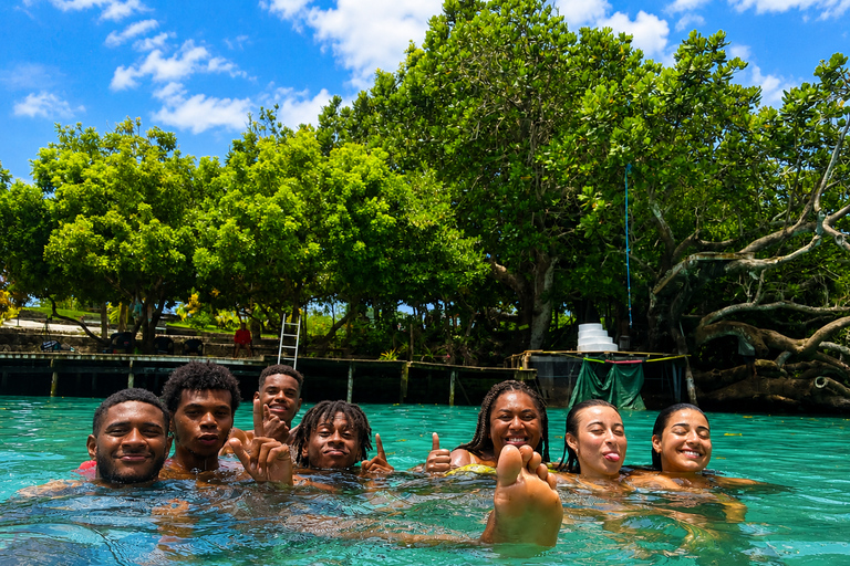 Efate: Snorkeling Adventure with Lunch and Blue Lagoon Visit