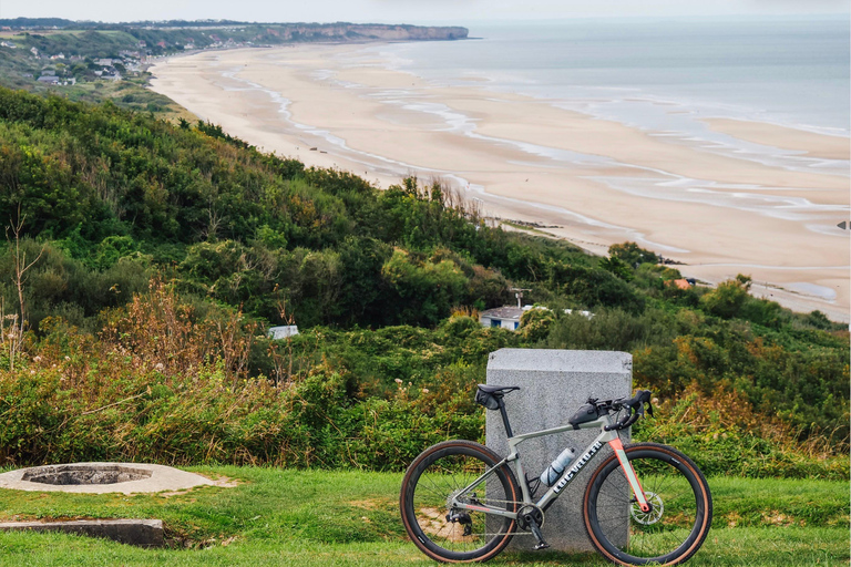  Arromanches-Les-Bains: Bike ride at "Port Winston"  Arromanches-Les-Bains: Bike ride to "Port Winston"