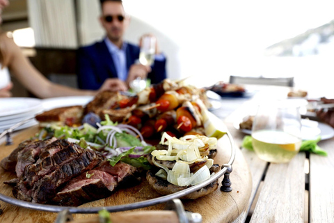 Cape Town: 3-Hour Private Luxury Yacht Charter with Drinks
