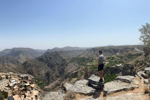 Shared Tour to Nizwa, Birkat Al Mouz & Jebel Akhdar Mountain